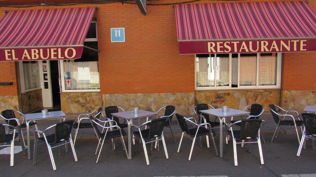 Hostal Restaurante El Abuelo Trobajo Del Camino Eksteriør billede