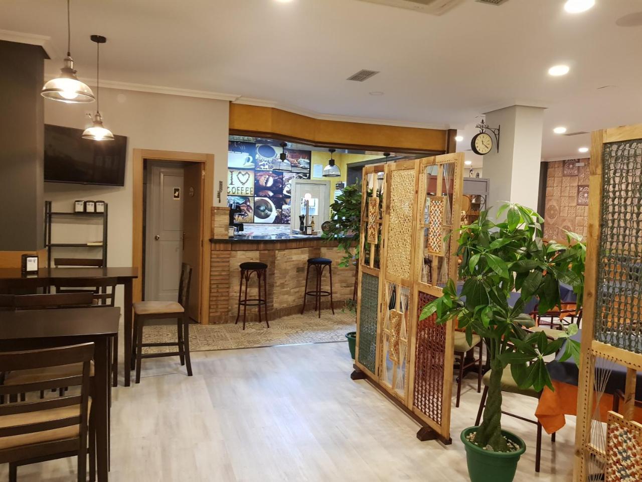 Hostal Restaurante El Abuelo Trobajo Del Camino Eksteriør billede