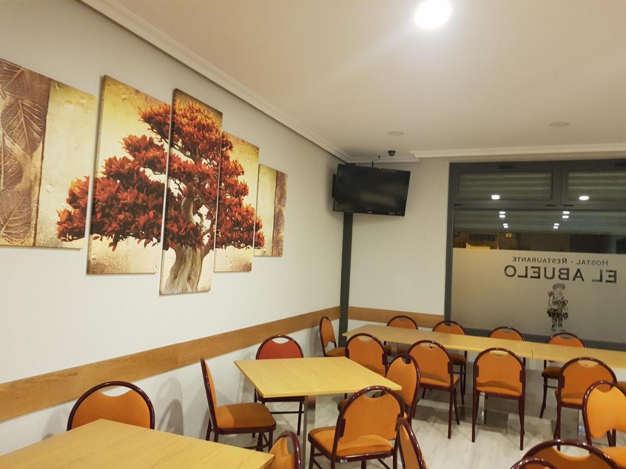 Hostal Restaurante El Abuelo Trobajo Del Camino Eksteriør billede
